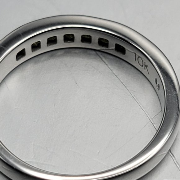 10K White Gold Yellow Diamond band - Picture 6 of 6